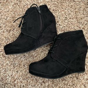 Mossimo wedge booties
